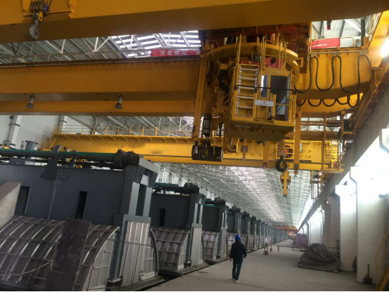 鋁電解多功能機組的作用與結(jié)構(gòu)